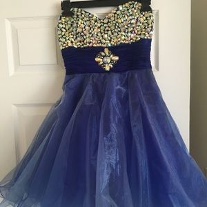 Homecoming dress size 2 great condition